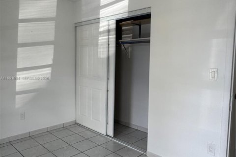 Townhouse in Miami, Florida 3 bedrooms, 94.3 sq.m. № 2062242 - photo 5