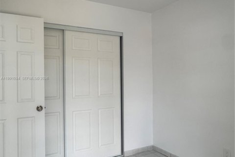 Townhouse in Miami, Florida 3 bedrooms, 94.3 sq.m. № 2062242 - photo 8