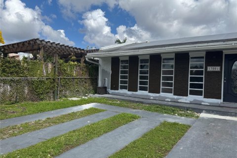 Townhouse in Miami, Florida 3 bedrooms, 94.3 sq.m. № 2062242
