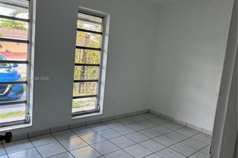 Townhouse in Miami, Florida 3 bedrooms, 94.3 sq.m. № 2062242 - photo 6