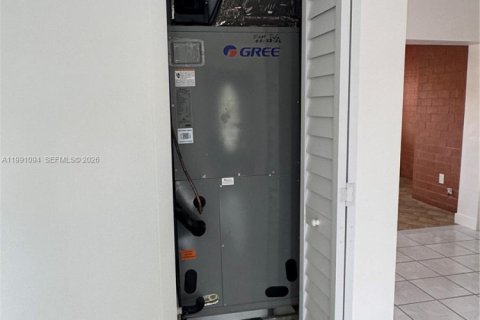 Townhouse in Miami, Florida 3 bedrooms, 94.3 sq.m. № 2062242 - photo 14