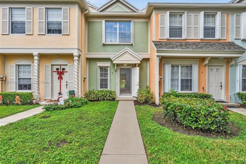 Townhouse in Weston, Florida 1 bedroom, 89.19 sq.m. № 2066657