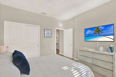 House in Land O' Lakes, Florida 3 bedrooms, 209.87 sq.m. № 1886279 - photo 14