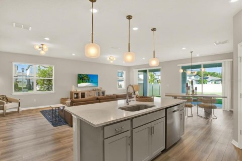 House in Land O' Lakes, Florida 3 bedrooms, 209.87 sq.m. № 1886279 - photo 6