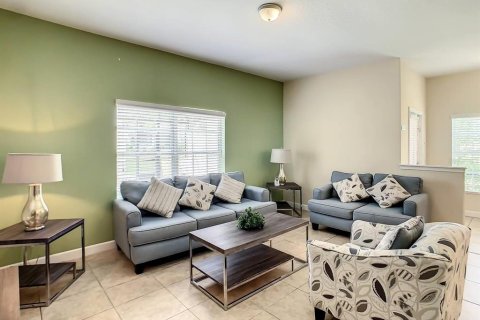 Adosado en venta en Kissimmee, Florida, 5 dormitorios, 197.7 m2 № 1919842 - foto 9