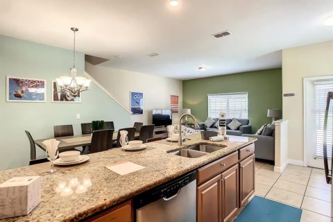 Adosado en venta en Kissimmee, Florida, 5 dormitorios, 197.7 m2 № 1919842 - foto 12