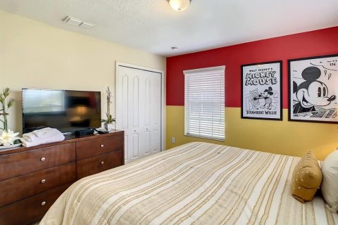Adosado en venta en Kissimmee, Florida, 5 dormitorios, 197.7 m2 № 1919842 - foto 22