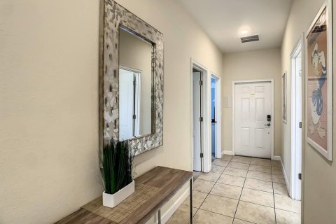 Adosado en venta en Kissimmee, Florida, 5 dormitorios, 197.7 m2 № 1919842 - foto 7