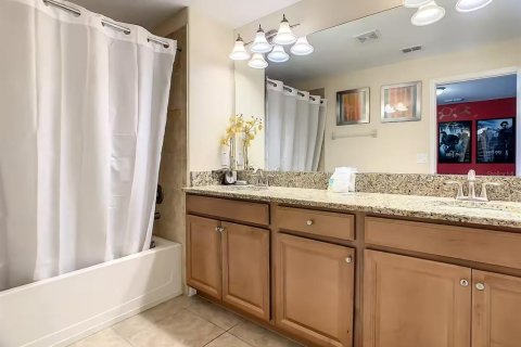 Adosado en venta en Kissimmee, Florida, 5 dormitorios, 197.7 m2 № 1919842 - foto 28