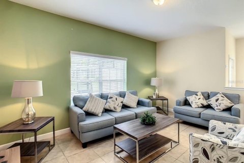 Adosado en venta en Kissimmee, Florida, 5 dormitorios, 197.7 m2 № 1919842 - foto 19