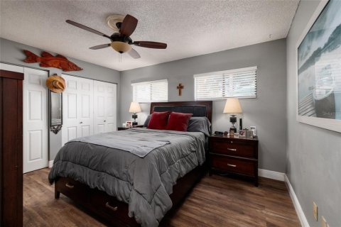House in Land O' Lakes, Florida 3 bedrooms, 174.66 sq.m. № 2406735 - photo 18