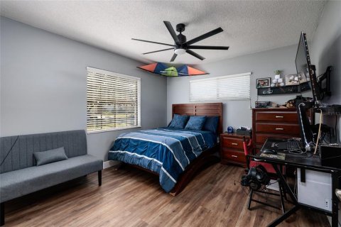 House in Land O' Lakes, Florida 3 bedrooms, 174.66 sq.m. № 2406735 - photo 22