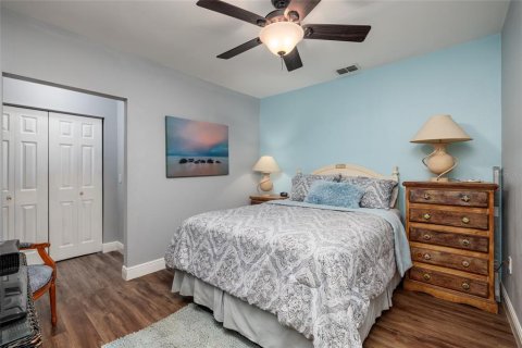 House in Land O' Lakes, Florida 3 bedrooms, 174.66 sq.m. № 2406735 - photo 25