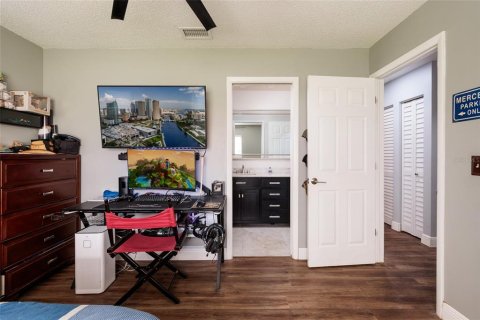 House in Land O' Lakes, Florida 3 bedrooms, 174.66 sq.m. № 2406735 - photo 23