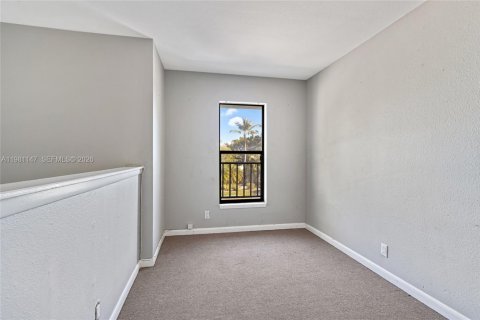 Copropriété à vendre à Sunrise, Floride: 2 chambres, 105.26 m2 № 2044053 - photo 14