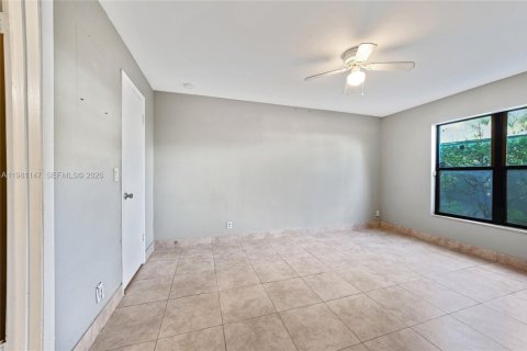 Copropriété à vendre à Sunrise, Floride: 2 chambres, 105.26 m2 № 2044053 - photo 10