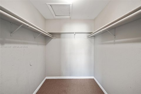 Copropriété à vendre à Sunrise, Floride: 2 chambres, 105.26 m2 № 2044053 - photo 17