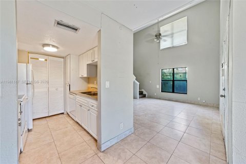 Copropriété à vendre à Sunrise, Floride: 2 chambres, 105.26 m2 № 2044053 - photo 5
