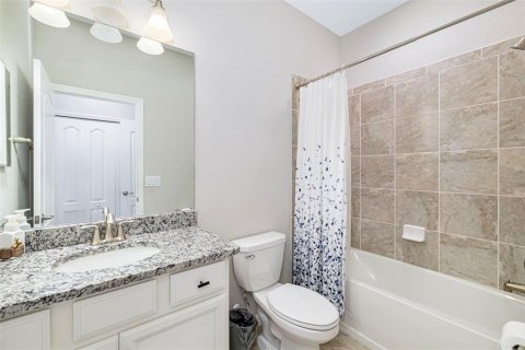 Villa ou maison à vendre à Bradenton, Floride: 4 chambres, 212.47 m2 № 2297043 - photo 15