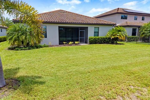 Villa ou maison à vendre à Bradenton, Floride: 4 chambres, 212.47 m2 № 2297043 - photo 5