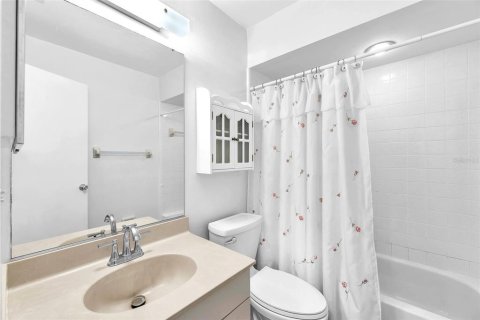 Casa en venta en Sun City Center, Florida, 2 dormitorios, 118.17 m2 № 1903081 - foto 16