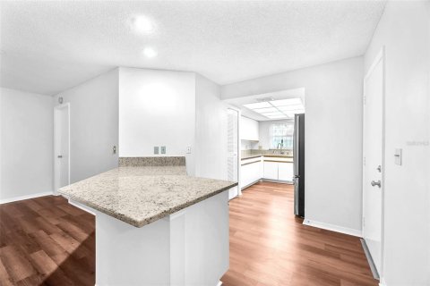 Casa en venta en Sun City Center, Florida, 2 dormitorios, 118.17 m2 № 1903081 - foto 9