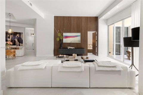 Copropriété à vendre à Miami, Floride: 2 chambres, 194.44 m2 № 2083914 - photo 9