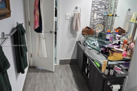 Купить кондоминиум в Авентура, Флорида 2 спальни, 107.49м2, № 1984844 - фото 28