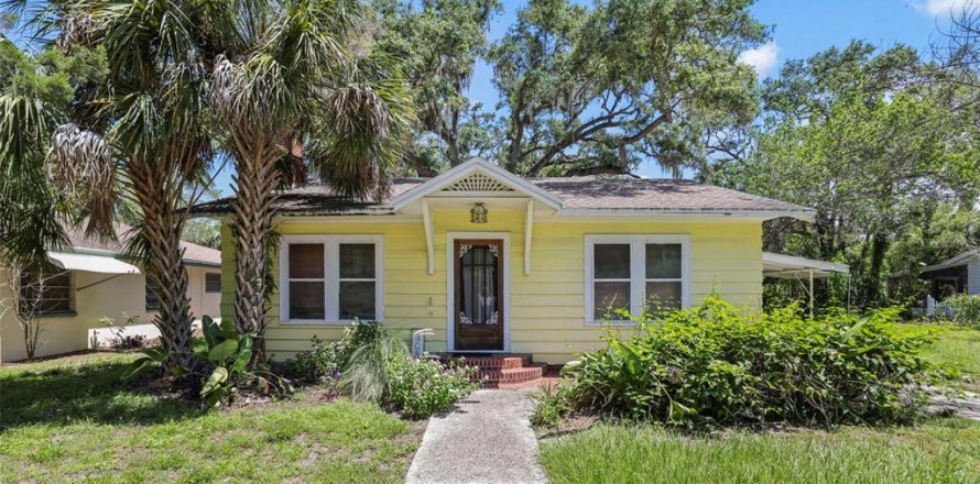 Villa ou maison à Dunedin, Floride 8 chambres, 277.22 m2 № 1883610