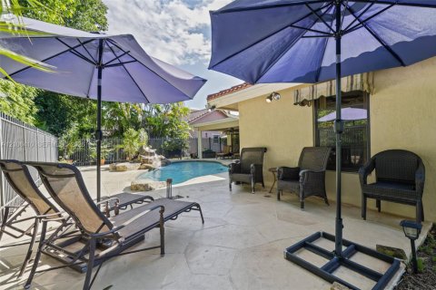 Villa ou maison à vendre à Weston, Floride: 4 chambres, 210.33 m2 № 2417744 - photo 21