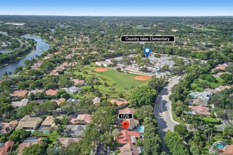 Villa ou maison à vendre à Weston, Floride: 4 chambres, 210.33 m2 № 2417744 - photo 9