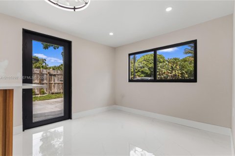 Villa ou maison à vendre à Pompano Beach, Floride: 3 chambres, 103.21 m2 № 2413010 - photo 17