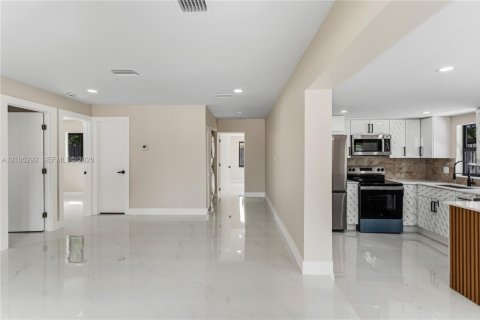 Villa ou maison à vendre à Pompano Beach, Floride: 3 chambres, 103.21 m2 № 2413010 - photo 7