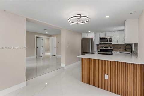 Villa ou maison à vendre à Pompano Beach, Floride: 3 chambres, 103.21 m2 № 2413010 - photo 9