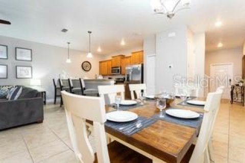 Adosado en venta en Kissimmee, Florida, 4 dormitorios, 176.7 m2 № 2238855 - foto 8