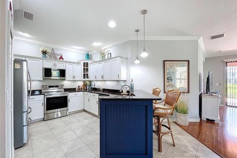 House in Apollo Beach, Florida 2 bedrooms, 151.52 sq.m. № 1783224 - photo 16