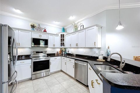 House in Apollo Beach, Florida 2 bedrooms, 151.52 sq.m. № 1783224 - photo 19