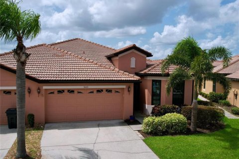 House in Apollo Beach, Florida 2 bedrooms, 151.52 sq.m. № 1783224 - photo 2