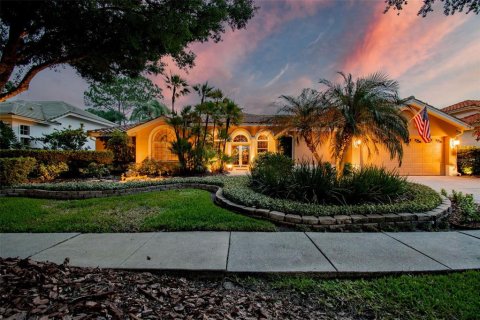 Casa en Tampa, Florida 4 dormitorios, 300.45 m2 № 2313377