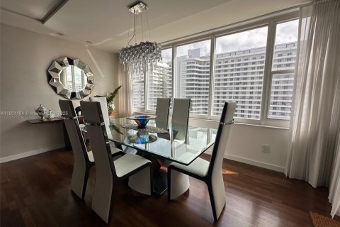 Купить кондоминиум в Майами-Бич, Флорида 2 спальни, 153.29м2, № 2012191 - фото 11