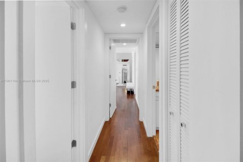 Купить кондоминиум в Майами-Бич, Флорида 2 спальни, 153.29м2, № 2012191 - фото 25