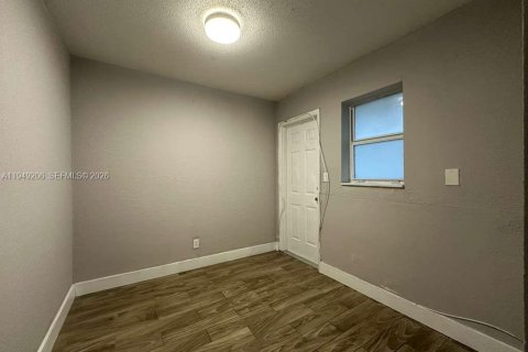 Casa en alquiler en Fort Lauderdale, Florida, 2 dormitorios, 213.58 m2 № 2006782 - foto 6