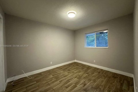 Casa en alquiler en Fort Lauderdale, Florida, 2 dormitorios, 213.58 m2 № 2006782 - foto 5