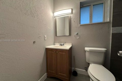 Casa en alquiler en Fort Lauderdale, Florida, 2 dormitorios, 213.58 m2 № 2006782 - foto 7