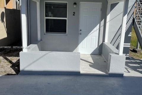 Casa en Hialeah, Florida 1 dormitorio, 62.43 m2 № 2029262