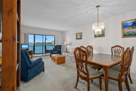 Copropriété à vendre à Port Richey, Floride: 2 chambres, 95.22 m2 № 2103315 - photo 15