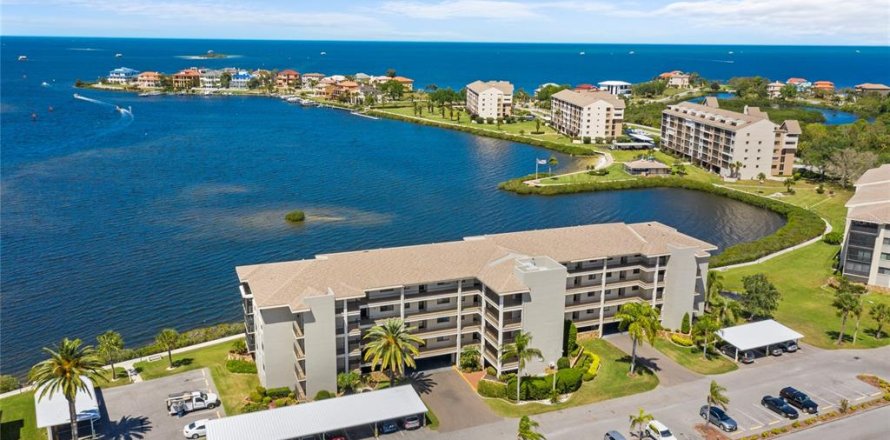 Condo à Port Richey, Floride, 2 chambres № 2103315