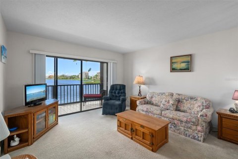 Copropriété à vendre à Port Richey, Floride: 2 chambres, 95.22 m2 № 2103315 - photo 10