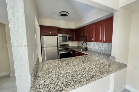 Copropriété à vendre à Miami, Floride: 2 chambres, 64.94 m2 № 1956472 - photo 7