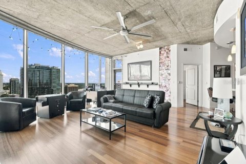 Copropriété à vendre à Orlando, Floride: 2 chambres, 112.6 m2 № 2400405 - photo 11